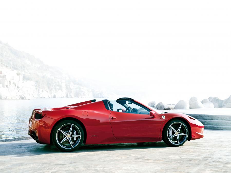  Ferrari 458 Spider 2012 года  (фото 13 из 136)